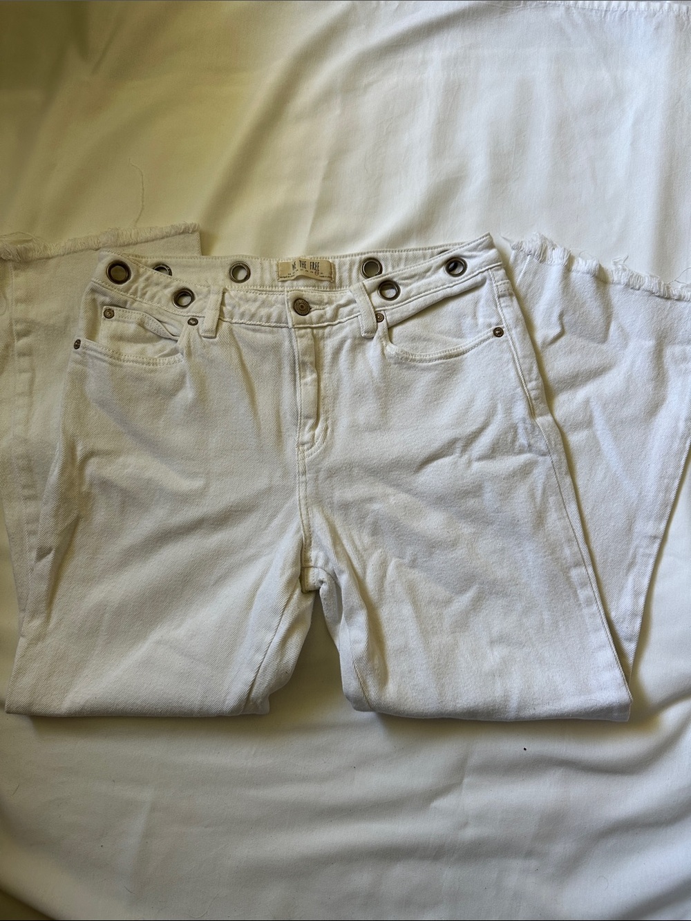 Free People White High-Waist ankle Jeans with Metal Eyelet Waist Detail